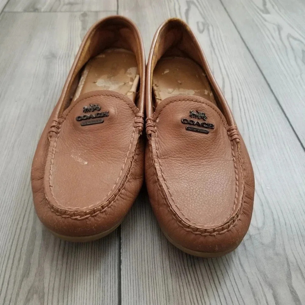 Coach Womens Mary Lock Up Driver Leather Loafer Shoes Size 6.5 Tan Slip On - Picture 2 of 10